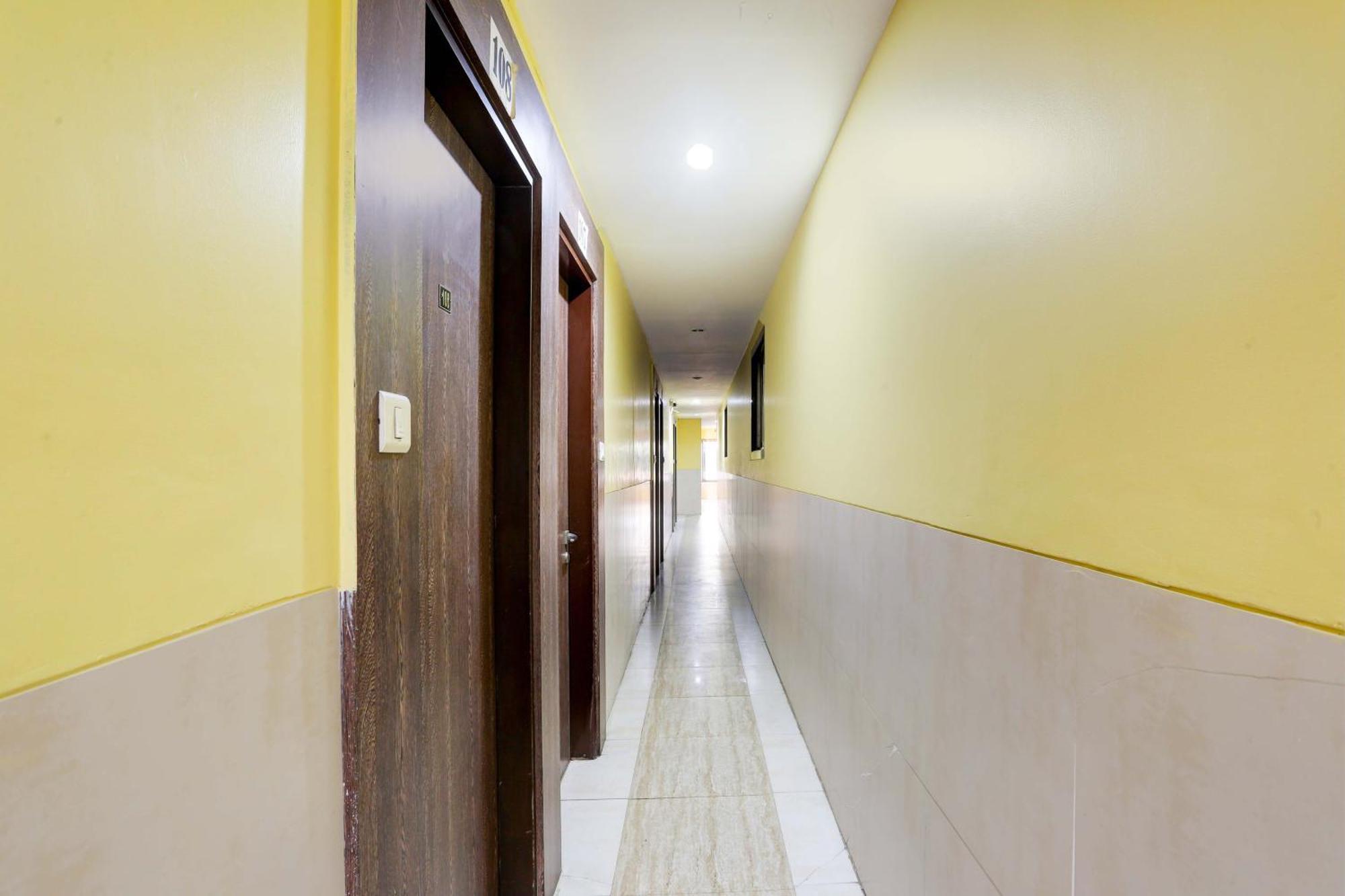 Super Hotel O Yatri Yadgar Navi Mumbai Eksteriør billede