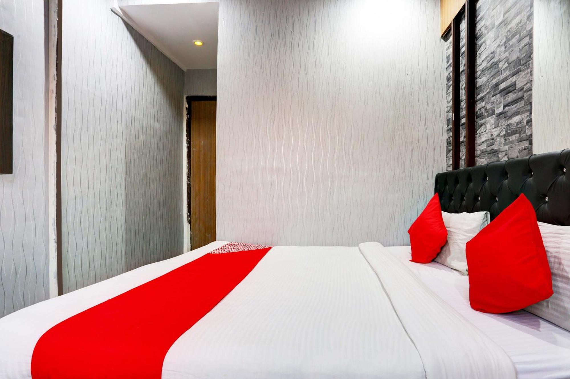Super Hotel O Yatri Yadgar Navi Mumbai Eksteriør billede